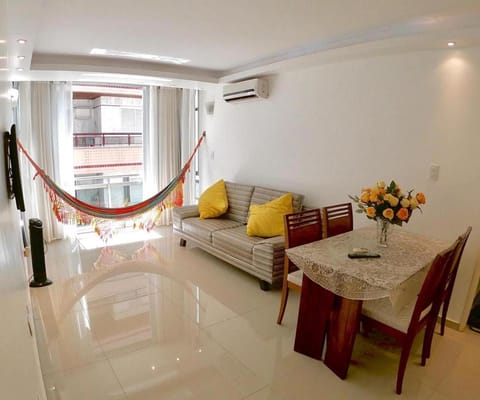 Cabo Frio Nice 2 bedroom Renovated for 8 people Apartment in Cabo Frio