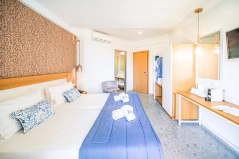 TV and multimedia, Photo of the whole room