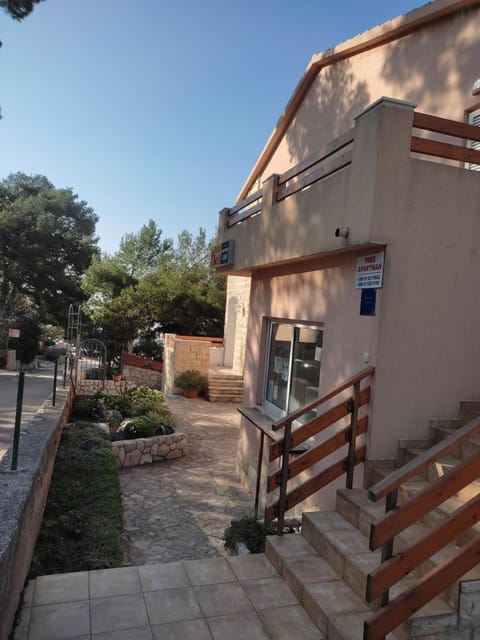 Apartmani Close to the beach Apartment in Dubrovnik-Neretva County