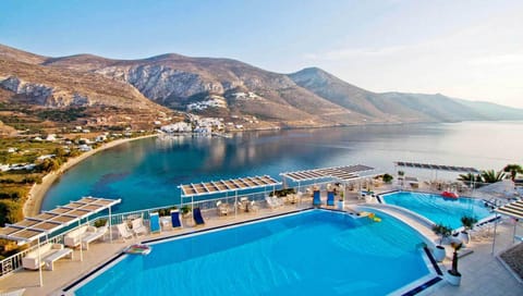 Shower, Toilet, Restaurant/places to eat, Day, Summer, Coffee/tea facilities, Food, Mountain view, Pool view, Sea view, Area and facilities, Swimming pool, Swimming pool, Meals, Lunch, Dinner, Drinks, Alcoholic drinks, Non alcoholic drinks