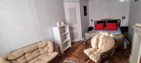 Maison de vacances bord de mer Normandie plage du débarquement proche Caen House in Bernières-sur-Mer