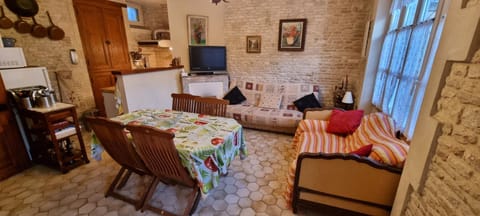 Maison de vacances bord de mer Normandie plage du débarquement proche Caen House in Bernières-sur-Mer