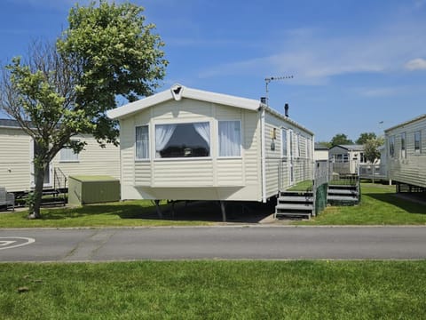 6 Berth on John Fowlers (Sandy Glade) Brean House in Sedgemoor