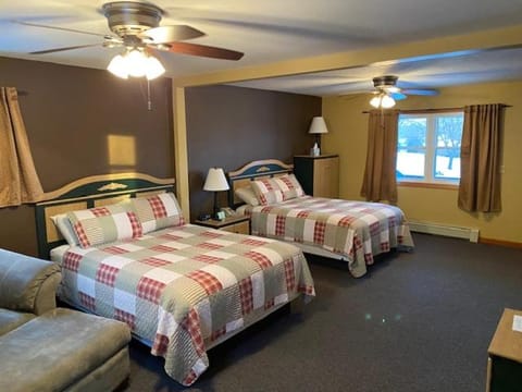 Little Bluff Inn Hotel in Trempealeau