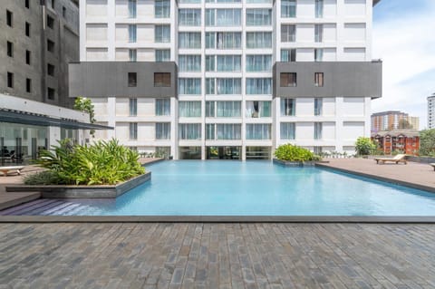 Property building, Swimming pool
