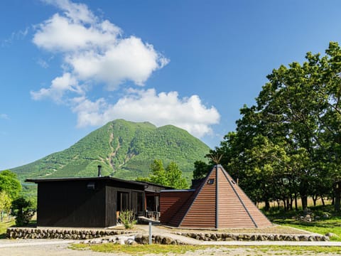 Property building, Natural landscape, Mountain view