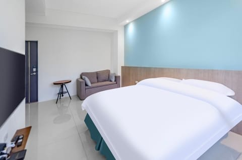 Bed, Photo of the whole room