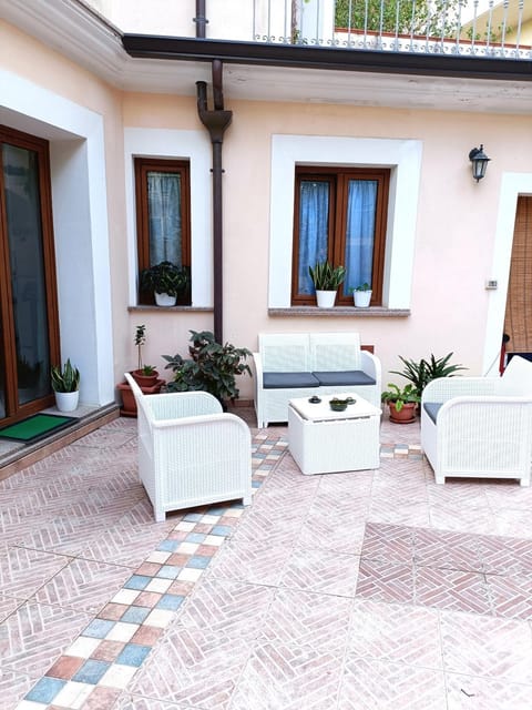 Giarranas House - Apartment with coutyard Apartment in Sardinia