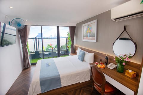 Bed, TV and multimedia, Photo of the whole room, Bedroom, air conditioner