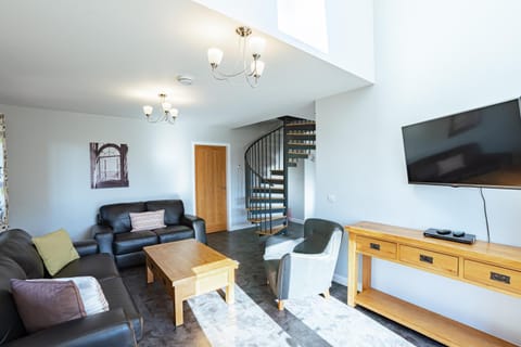 TV and multimedia, Living room, Seating area