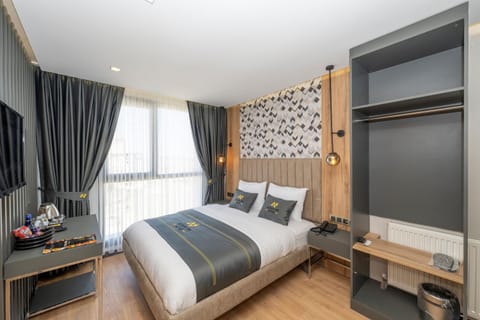Bed, Photo of the whole room, Bedroom, hair dresser