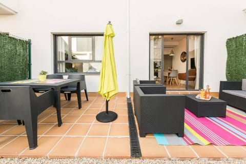 Garden, Balcony/Terrace