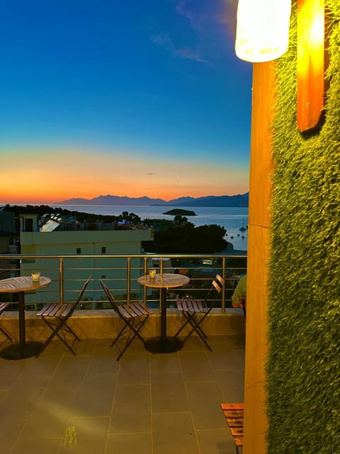 View (from property/room), Dining area, Sea view