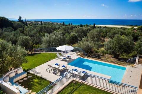 Pool view, Sea view