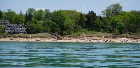 Victory Gardens House in Chikaming Township