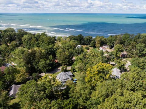 Victory Gardens House in Chikaming Township