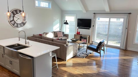 White Sands House in Chikaming Township