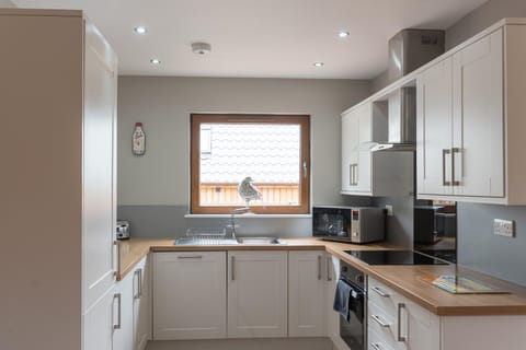 Kitchen or kitchenette, dishwasher, oven, pet friendly, stove, toaster