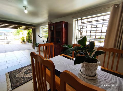Patio, Dining area