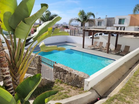 Pool view, Swimming pool, sunbed