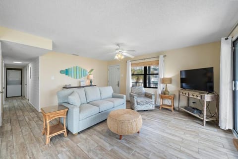 Seascape 111 by Youngs Suncoast Apartment in Orange Beach