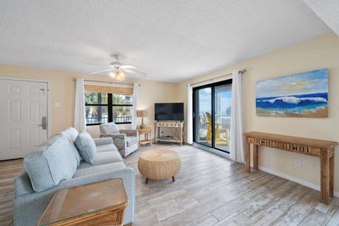Seascape 111 by Youngs Suncoast Apartment in Orange Beach