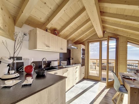 Chalet luxueux avec terrasse et sauna près des pistes - FR-1-344-1161 Apartment in Les Allues