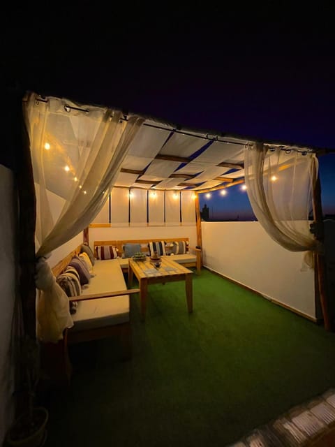 Patio, Night