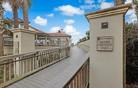 Sandy Dunes - Cozy 3BR w beach, pool & sunroom House in Sawgrass