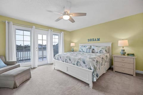 Beachy Vibes - 2BR w lake views & screened sunroom House in Sawgrass