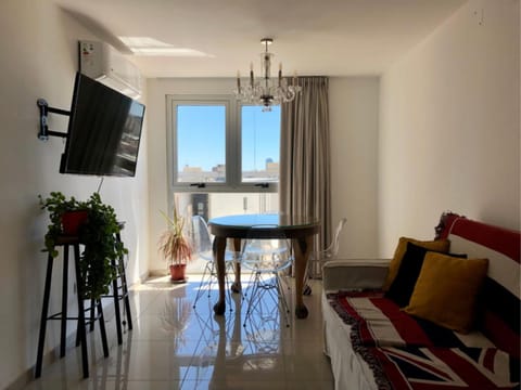 TV and multimedia, Living room, Dining area