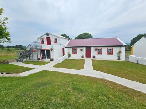 Tiernan's Luxury Accommodation House in County Sligo
