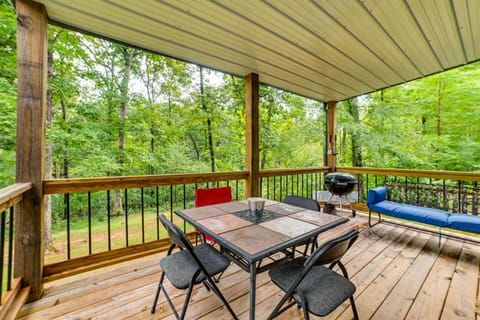 Pet-Friendly Murray Vacation Rental with Grill! House in Lake Barkley