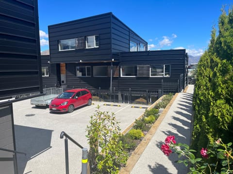 Property building, Location