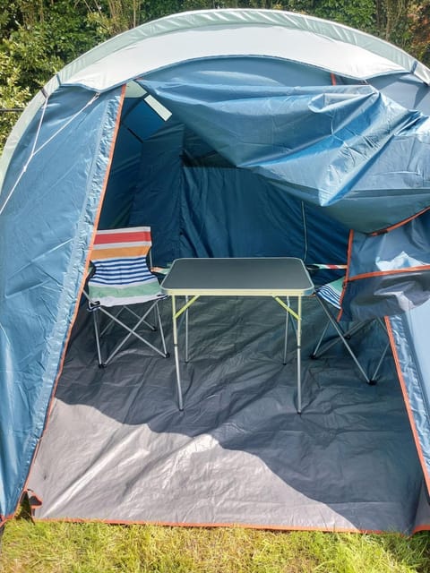 Luxury Pop Up Camping & Hotel Package & Private Transport to Tomorrowland Campground/ 
RV Resort in Flanders