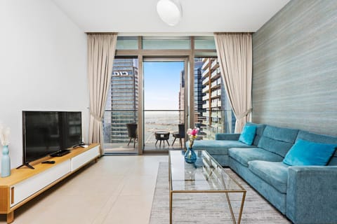 View (from property/room), Living room, Seating area