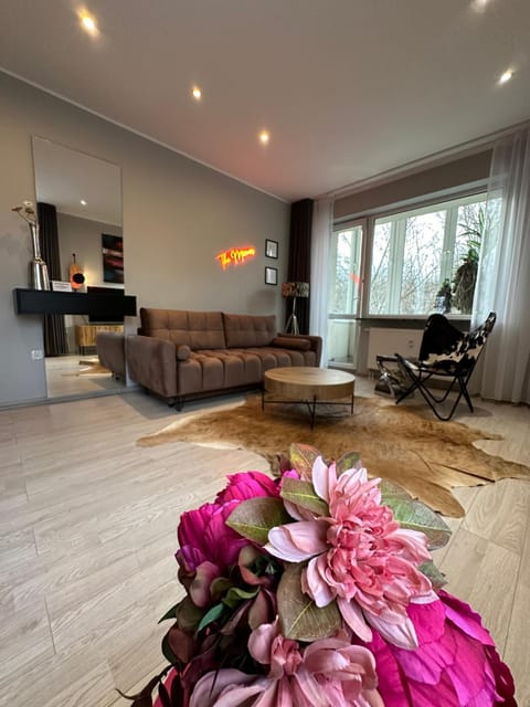 The Mirrors Apartment in Sopot