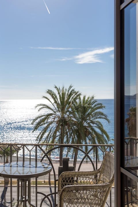Luxury apartment with sea view on the first line Promenade des Anglais Apartment in Nice