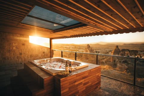 Natural landscape, Hot Tub, View (from property/room), Mountain view