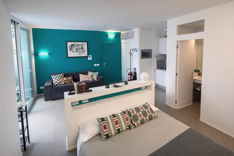Bed, Balcony/Terrace, Lounge or bar, Photo of the whole room
