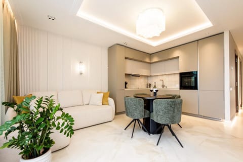 Living room, Diving