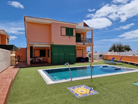 Shower, Facade/entrance, Off site, Garden, Garden, Swimming pool, Open Air Bath