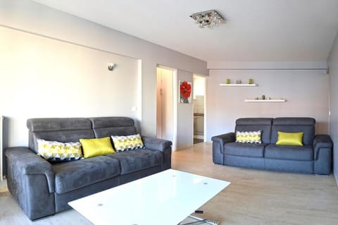 Appartement cœur de juan les pins Apartment in Antibes