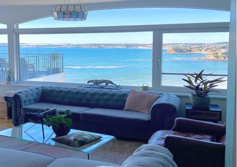 Seating area, Sea view