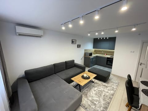 Orpheus and Eurydice Apartment in Decentralized Administration of Macedonia and Thrace