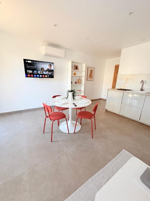 Les Oliviers Apartment in Arles