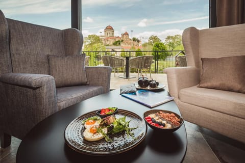 Seating area, Dining area, Food, Landmark view, Breakfast, Continental breakfast