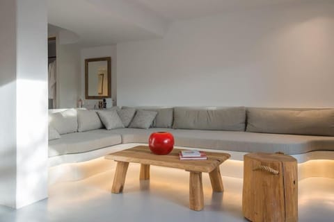 ABA Ηospitalité Paros -The Superior Suite, Naousa Apartment in Naousa