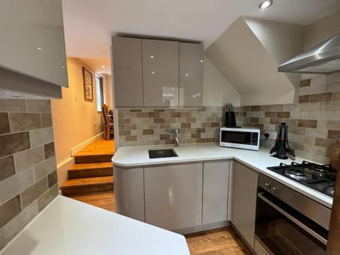 Quirky cottage in the historical town of Beverley House in Beverley