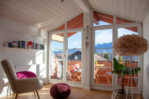 Natural landscape, View (from property/room), Balcony/Terrace, Living room, Seating area, Mountain view